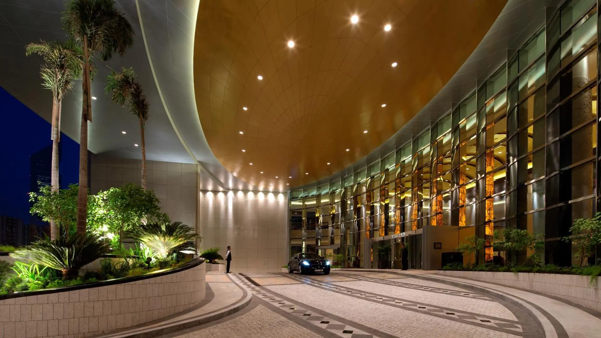 *****  Conrad Dubai Hotel United Arab Emirates